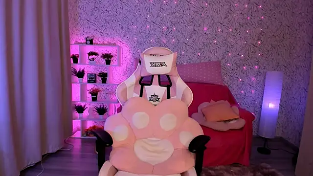 luna cross online show from March 1, 2025, 7:08 am