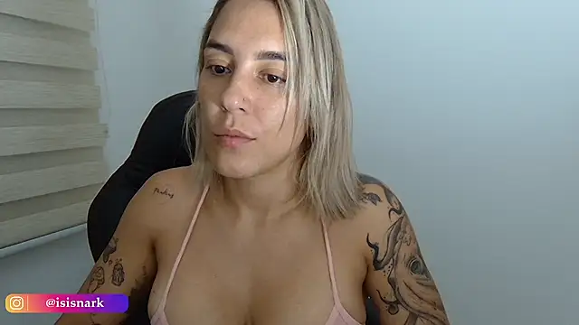 Snapshot of Isis69_ chatting on September 24, 2025, 11:54 pm Isis69  online show from September 24, 2025, 11:54 pm