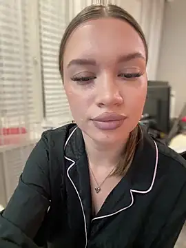 bunnyrich online show from October 9, 2025, 10:32 pm