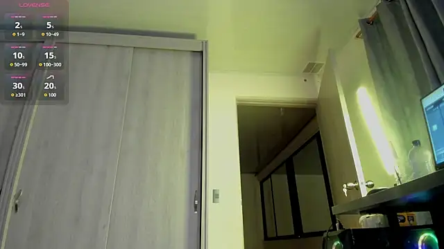 Nina Fuentes online show from September 25, 2025, 11:44 pm