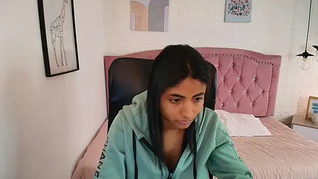 shaneelle online show from November 29, 2025, 3:12 pm