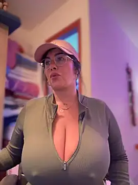 Saorii kiido online show from October 24, 2025, 3:49 am