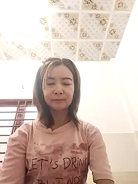 Snapshot of Sexy-ladyboobs20 chatting on October 15, 2025, 1:15 am Sexy-ladyboobs20 online show from October 15, 2025, 1:15 am