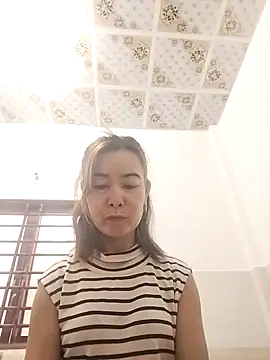 Snapshot of Sexy-ladyboobs20 chatting on October 5, 2025, 1:18 am Sexy-ladyboobs20 online show from October 5, 2025, 1:18 am