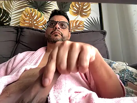 HornyBeachBoyBR online show from June 11, 2026, 1:30 pm