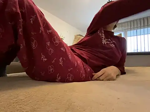 Marilou1983 online show from January 22, 2025, 1:21 pm