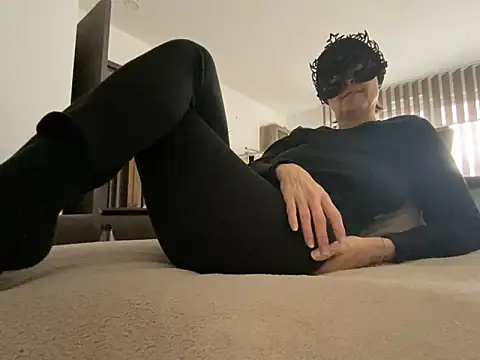 Marilou1983 online show from February 16, 2026, 10:03 am