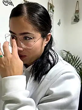 Snapshot of Sweet__Nurse1 chatting on September 18, 2025, 6:33 pm Sweet  Nurse1 online show from September 18, 2025, 6:33 pm