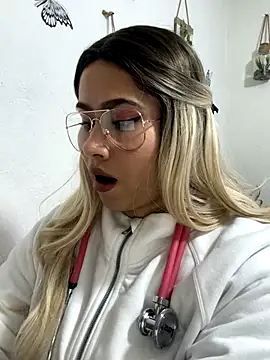 Snapshot of Sweet__Nurse1 chatting on October 25, 2025, 7:14 pm Sweet  Nurse1 online show from October 25, 2025, 7:14 pm