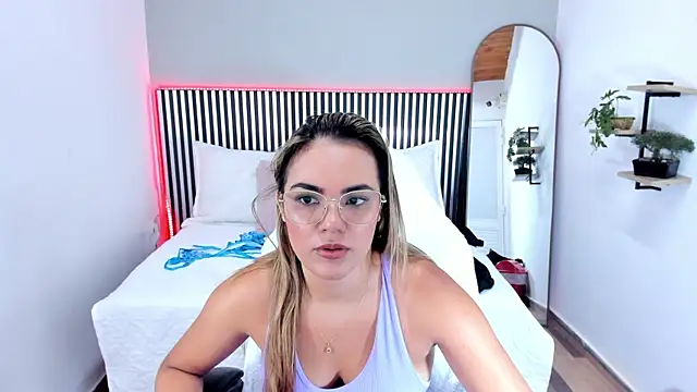 Stacey white  online show from July 8, 2026, 7:36 pm