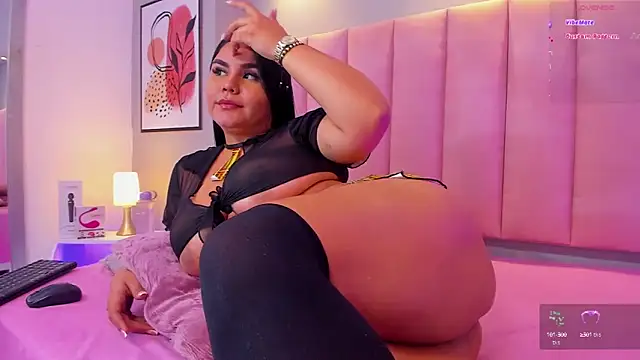 KeilyRoss online show from February 19, 2025, 1:18 am