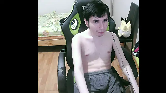 Snapshot of Twink_martinboy chatting on January 26, 2025, 2:56 am Twink martinboy online show from January 26, 2025, 2:56 am