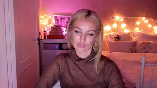 aestetick online show from November 6, 2025, 12:31 pm