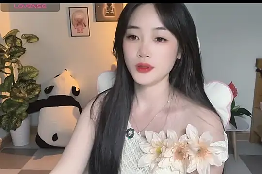  Aimy  online show from September 15, 2025, 3:23 pm