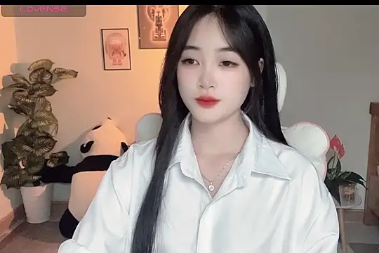  Aimy  online show from September 18, 2025, 4:21 pm