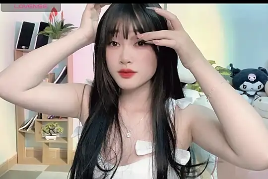  Aimy  online show from March 19, 2025, 6:34 pm