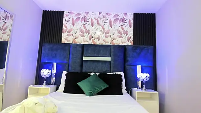 Snapshot of AmmyJones_ chatting on October 20, 2025, 8:20 pm AmmyJones  online show from October 20, 2025, 8:20 pm