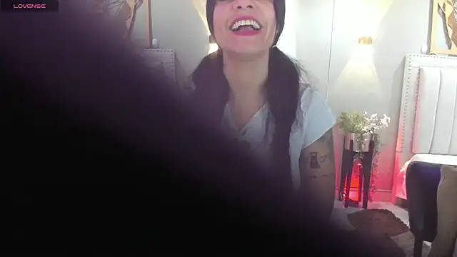 StefyGil  online show from April 15, 2026, 12:21 pm