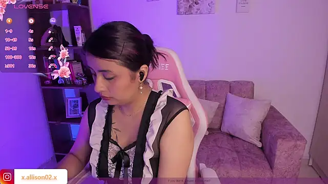 x allison online show from September 30, 2025, 11:44 pm