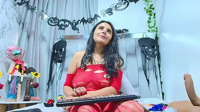 Snapshot of _Marcela__ chatting on October 31, 2025, 12:57 pm  Marcela   online show from October 31, 2025, 12:57 pm