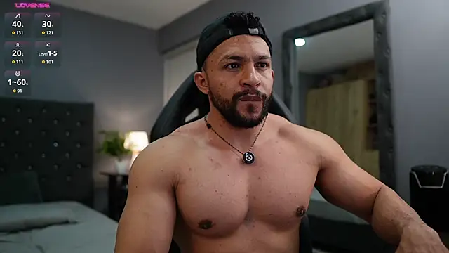 Snapshot of Martin_Logan chatting on October 16, 2025, 10:18 pm Martin Logan online show from October 16, 2025, 10:18 pm