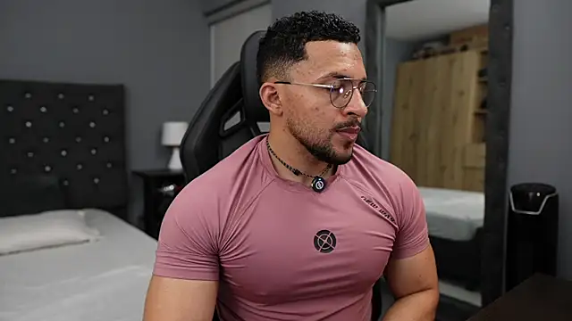 Martin Logan online show from April 11, 2026, 11:08 pm