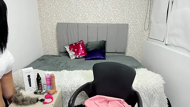 Snapshot of CharlotteeGray_ chatting on March 2, 2025, 3:02 am CharlotteeGray online show from March 2, 2025, 3:02 am