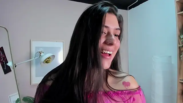 Snapshot of dakotaa__ chatting on September 19, 2025, 8:35 pm dakotaa   online show from September 19, 2025, 8:35 pm