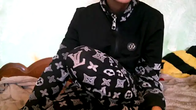 DennisXCaroll online show from October 4, 2025, 6:48 am