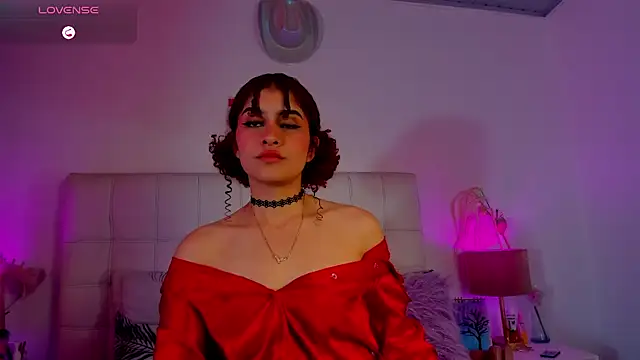 Snapshot of amaia_escotet chatting on January 28, 2025, 3:35 pm amaia escotet online show from January 28, 2025, 3:35 pm