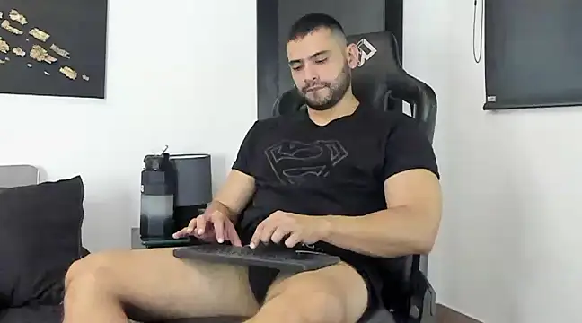 Snapshot of Dereck_vega chatting on January 18, 2025, 10:17 pm Dereck vega online show from January 18, 2025, 10:17 pm