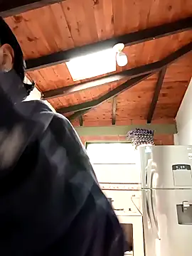 SamaraJay1 online show from September 18, 2025, 1:47 pm