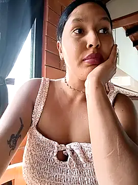 SamaraJay1 online show from December 1, 2025, 2:51 pm