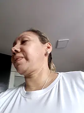 Snapshot of coral_smitth chatting on September 20, 2025, 9:09 pm coral smitth online show from September 20, 2025, 9:09 pm