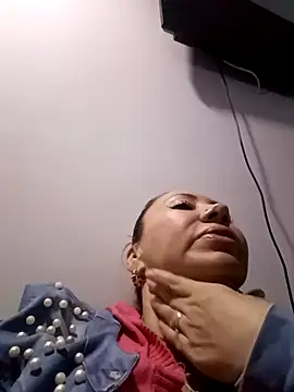 coral smitth online show from November 18, 2025, 1:21 am