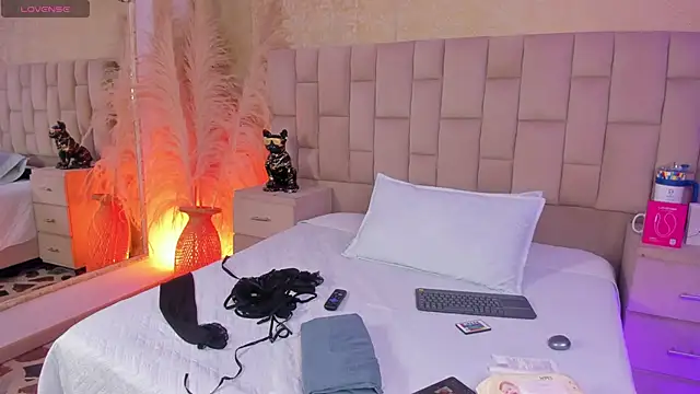 EmmaTorres  online show from January 12, 2026, 9:52 pm