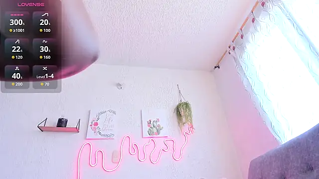 samanthaeliott22 online show from October 4, 2025, 8:21 pm