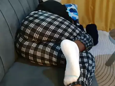 leslysexygirl online show from September 29, 2025, 5:14 am