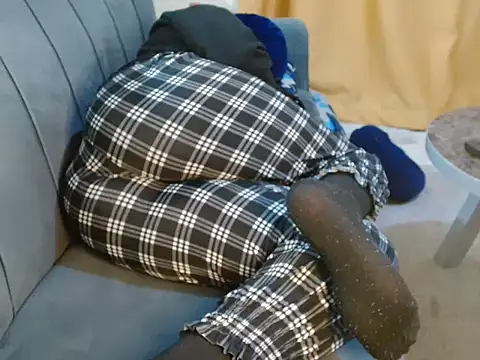 leslysexygirl online show from October 9, 2025, 6:03 am