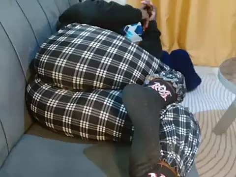 leslysexygirl online show from September 22, 2025, 9:15 am