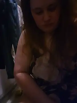 Snapshot of aliceluvzbill chatting on July 10, 2026, 8:36 am aliceluvzbill online show from July 10, 2026, 8:36 am