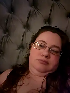 Snapshot of aliceluvzbill chatting on April 10, 2026, 5:53 pm aliceluvzbill online show from April 10, 2026, 5:53 pm