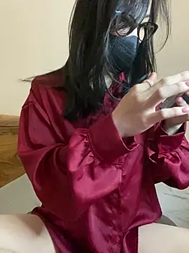 Lilisa miu online show from February 3, 2025, 4:52 pm