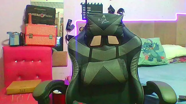 Transthifany online show from September 30, 2025, 6:03 pm