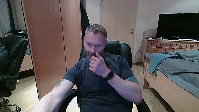 Snapshot of Rockburg chatting on March 3, 2026, 12:34 pm Rockburg online show from March 3, 2026, 12:34 pm