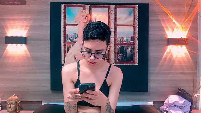 Snapshot of Cutie_Shy_ chatting on October 18, 2025, 12:07 pm Cutie Shy online show from October 18, 2025, 12:07 pm