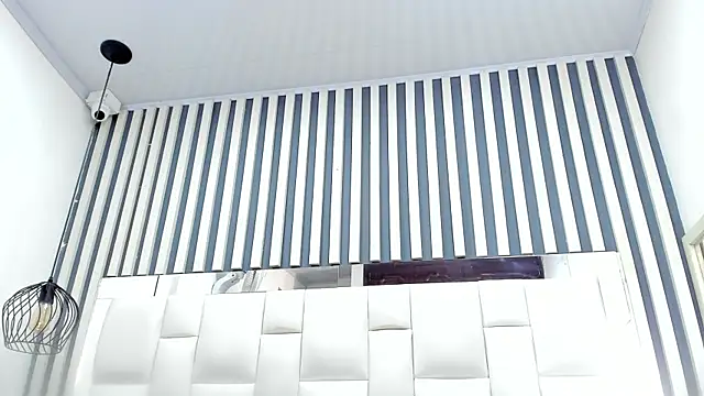 Snapshot of camila__herrera chatting on November 19, 2025, 4:01 am camila herrera online show from November 19, 2025, 4:01 am