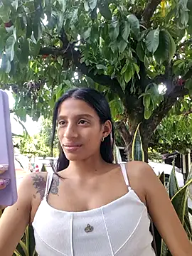 lily sk online show from February 19, 2025, 9:58 pm