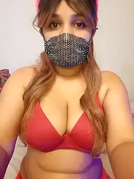 Snapshot of Wild_wifey chatting on December 4, 2024, 4:43 pm Wild wifey online show from December 4, 2024, 4:43 pm