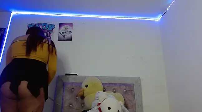 Snapshot of kim_hot69_ chatting on March 21, 2025, 7:02 pm kim hot69  online show from March 21, 2025, 7:02 pm